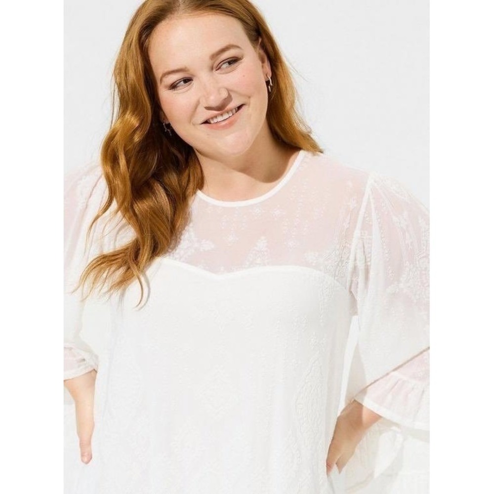 Torrid White Mesh Flocked Damask Bell Sleeve Blouse Top Plus Size 2 2X